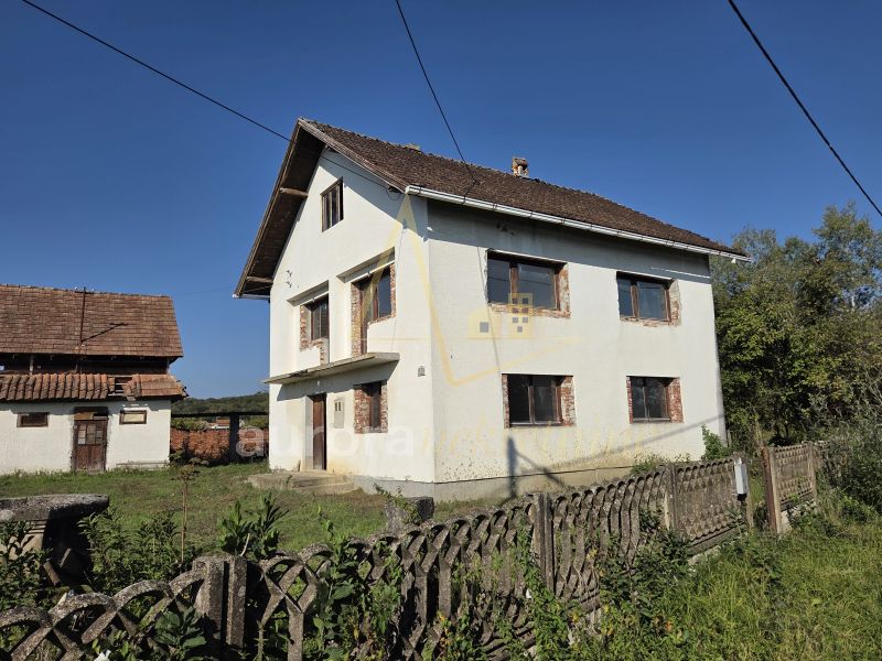1168 - Kuća Srednja Meminska 180 m2